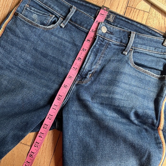 Abercrombie & Fitch  harper low rise ankle jeans great condition no flaws - Picture 11 of 11